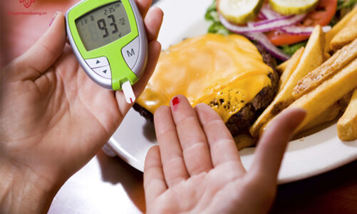 Người bệnh tiểu đường nên kiêng gì để tránh biến chứng đái tháo đường?